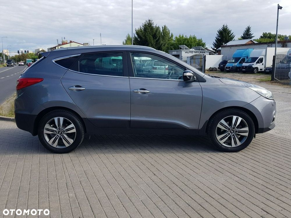 Hyundai ix35 2.0 CRDi 4WD Automatik Premium - 4