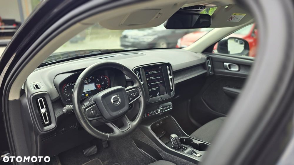Volvo XC 40 D3 SCR Momentum Core - 12