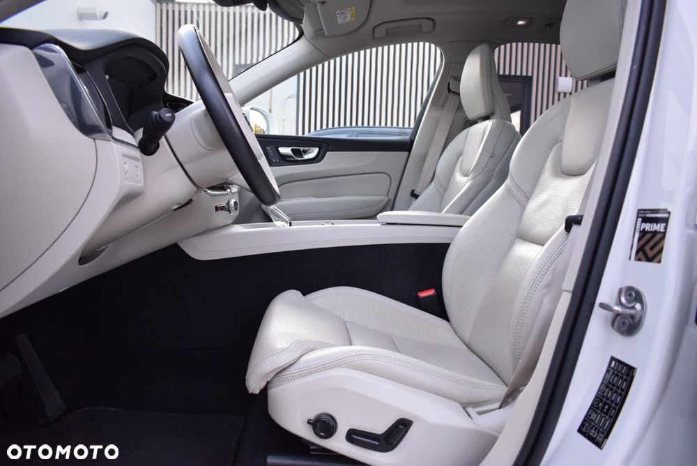 Volvo XC 60 - 21