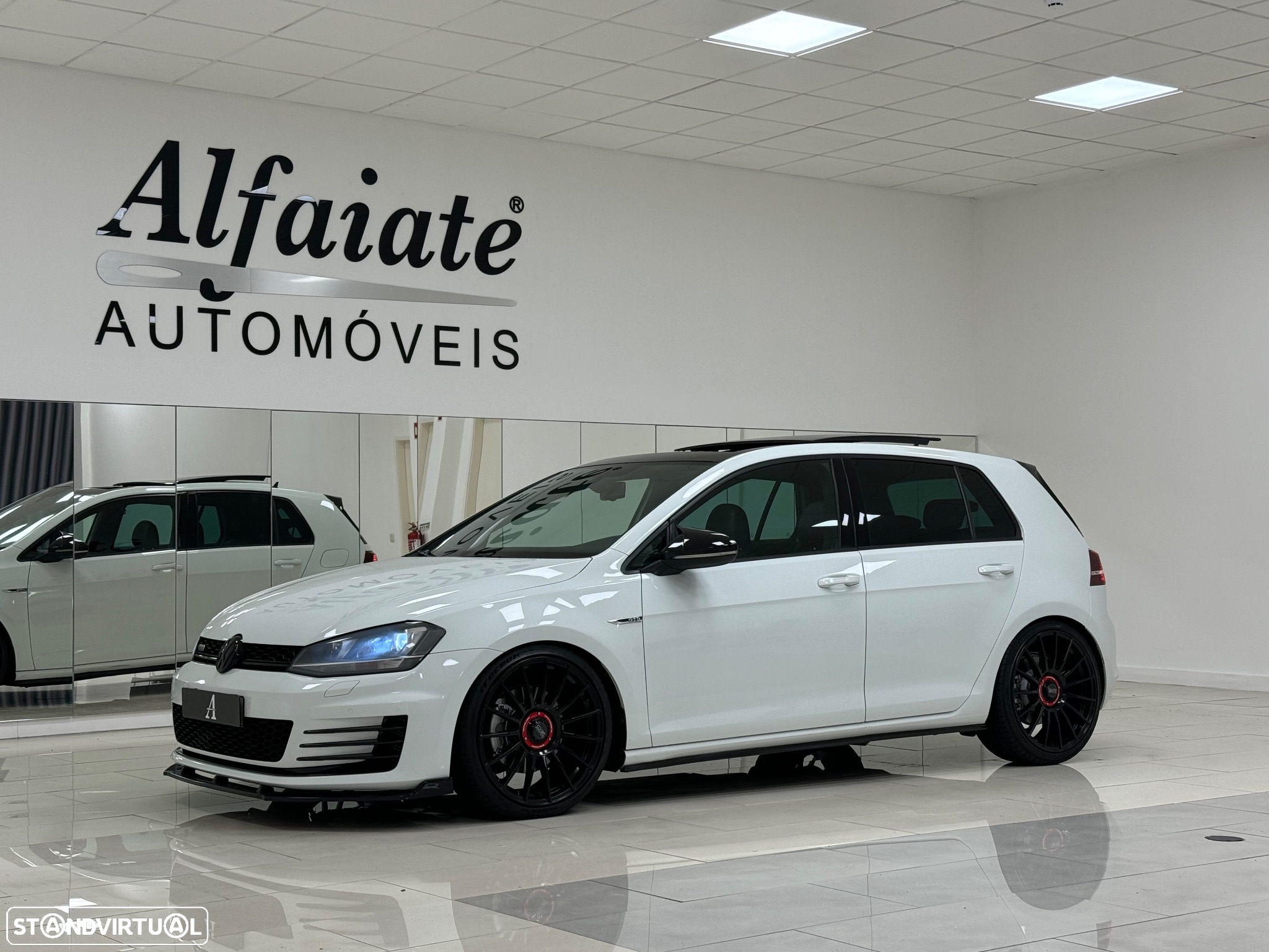 VW Golf 2.0 TDI GTD DSG - 5