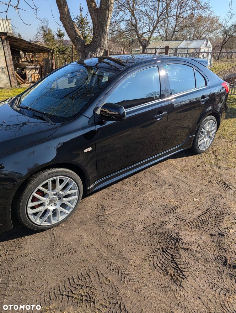 Mitsubishi Lancer - 3