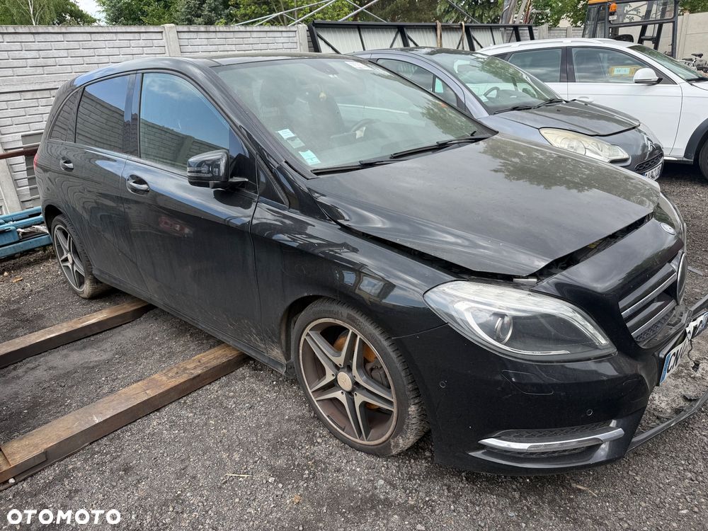 Mercedes-Benz Klasa B 180 CDI (BlueEFFICIENCY) 7G-DCT - 1