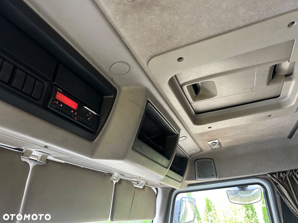Renault Premium 410 - 18