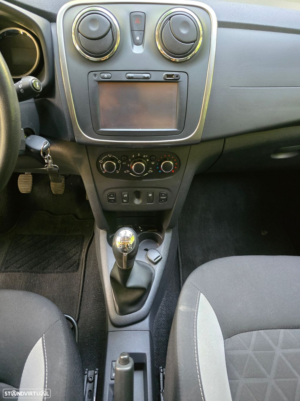 Dacia Sandero 0.9 TCe Comfort - 16