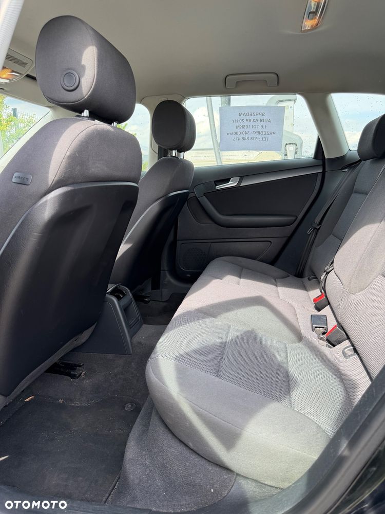 Audi A3 Sportback 1.6 TDI DPF Ambition - 9