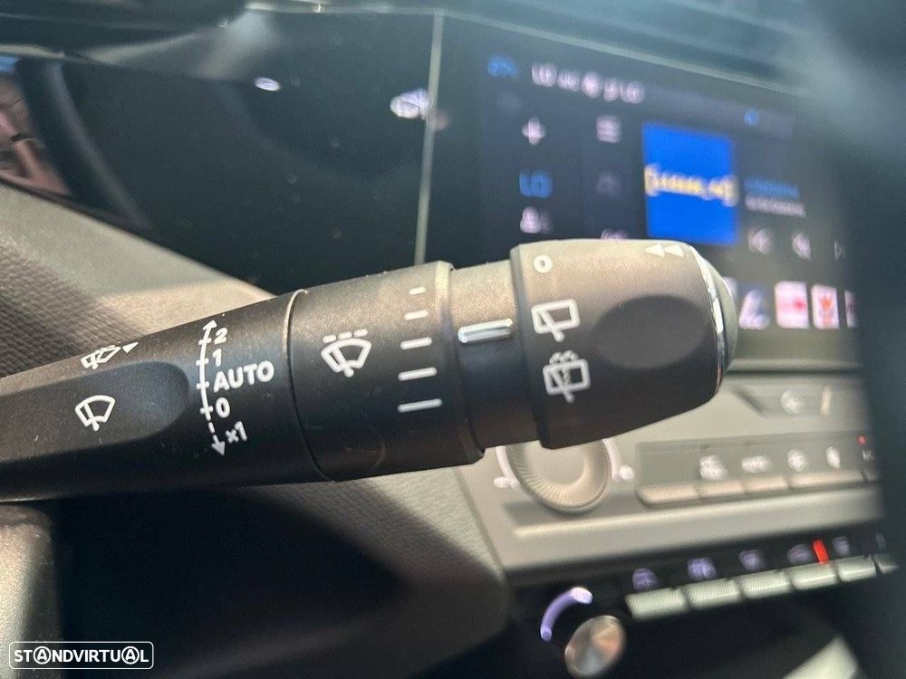 Peugeot 308 1.2 Hybrid Style e-DCS6 - 14