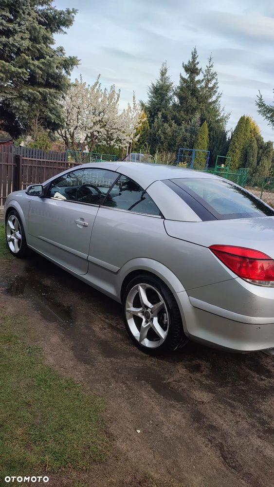 Opel Astra 1.9 CDTI Cosmo - 15