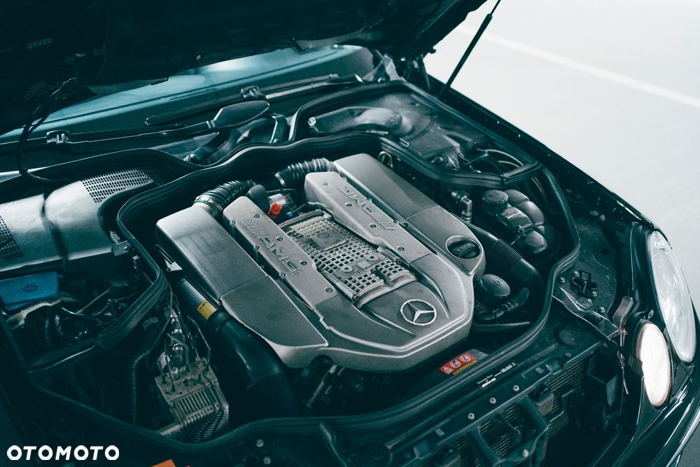 Mercedes-Benz Klasa E 55 T AMG - 8