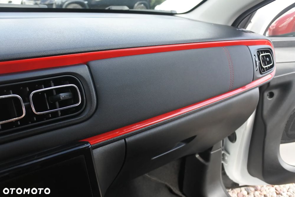 Citroën C3 1.2 PureTech Exclusive - 25