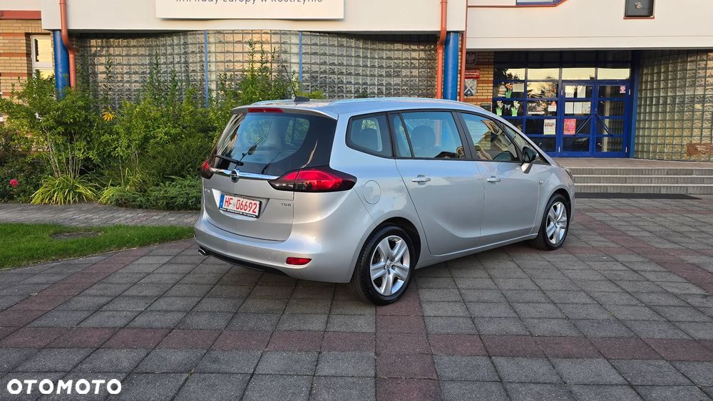 Opel Zafira - 38
