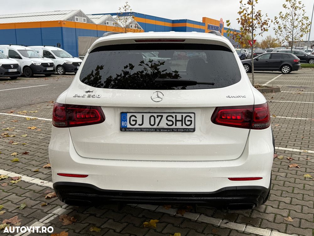 Mercedes-Benz GLC - 7