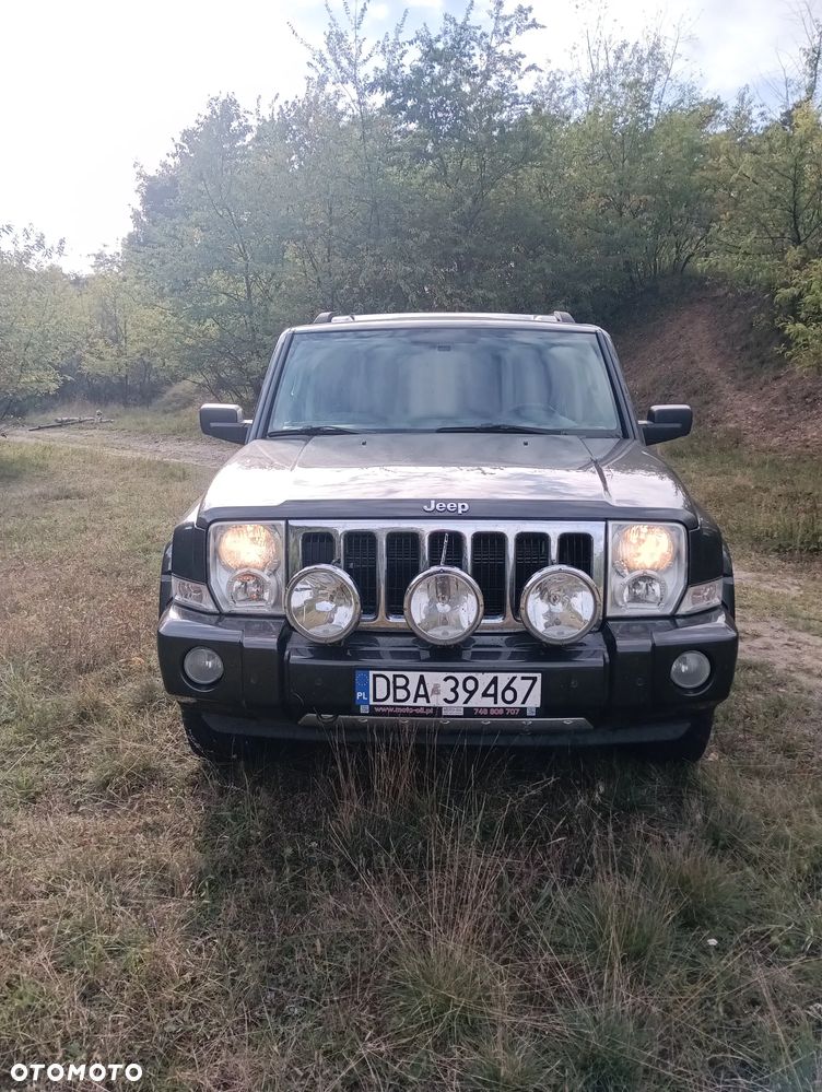 Jeep Commander 5.7 V8 HEMI Automatik Overland - 3