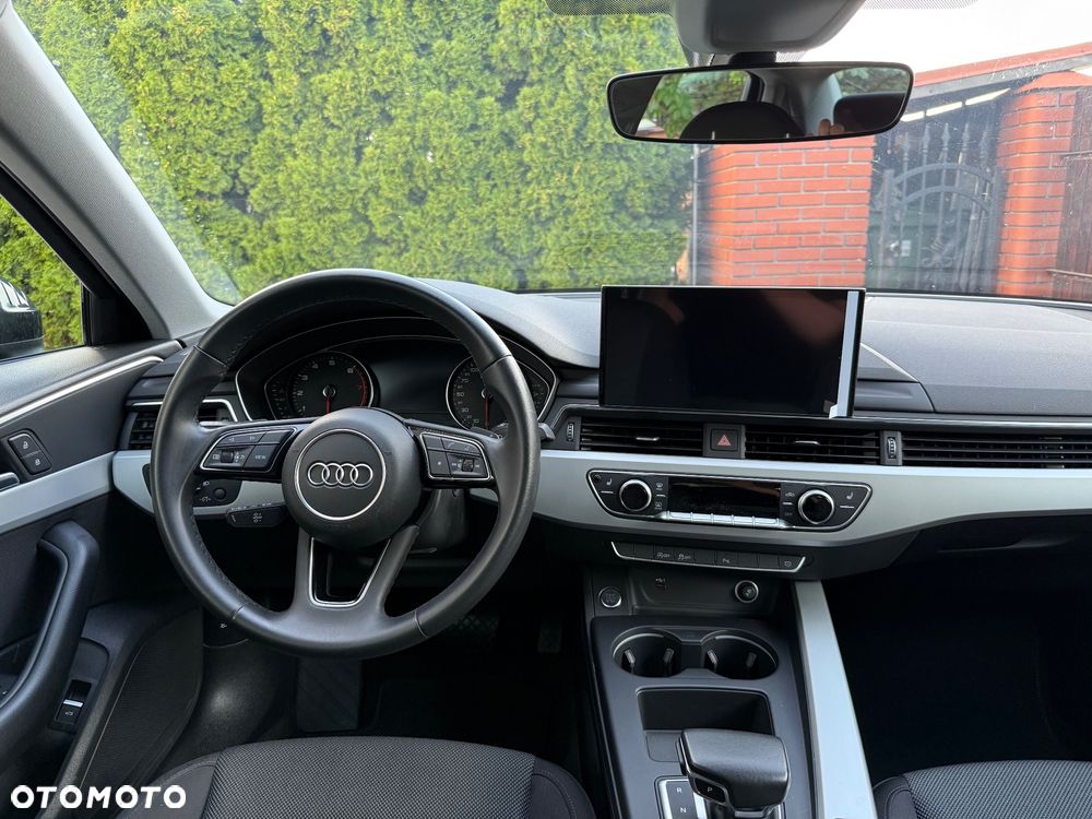 Audi A4 Limousine 35 TFSI mHEV Advanced S tronic - 14