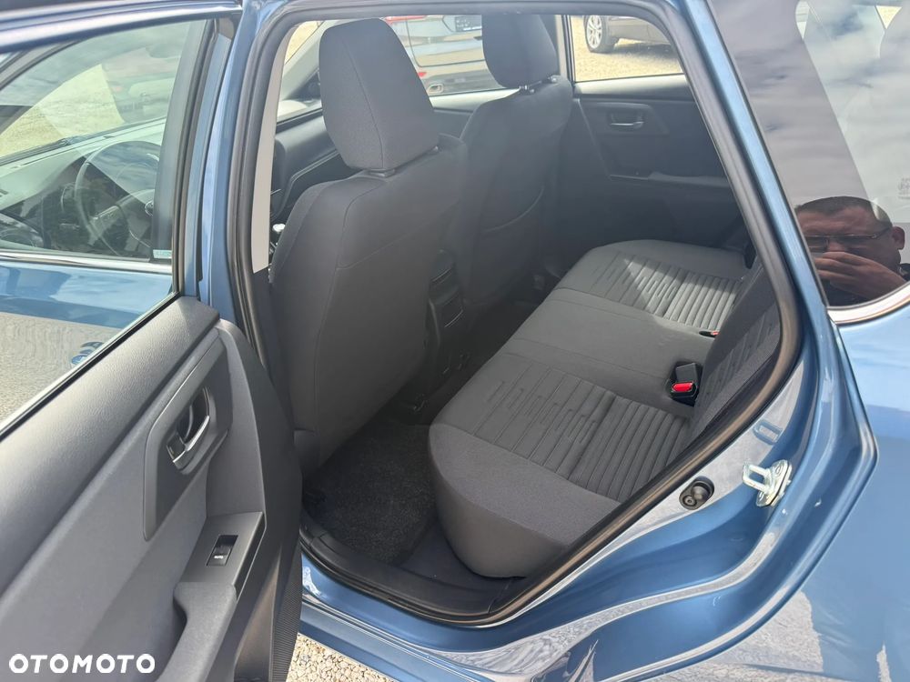 Toyota Auris 1.2 T Dynamic - 24
