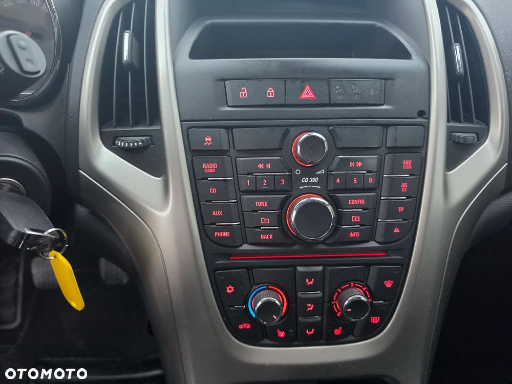 Opel Astra - 18