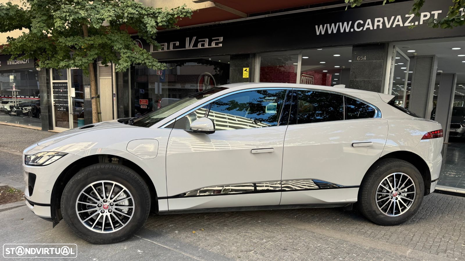 Jaguar I-Pace EV400 AWD SE - 4