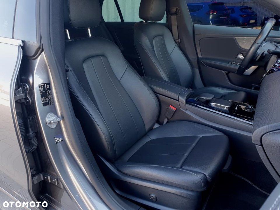 Mercedes-Benz CLA - 11