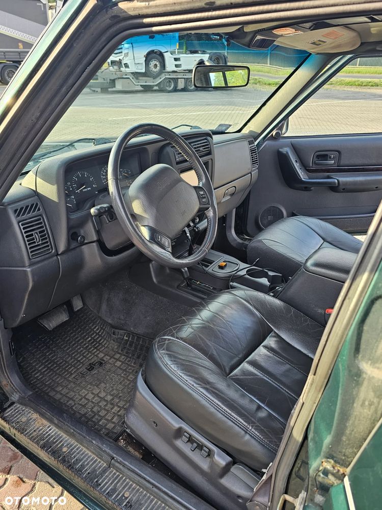 Jeep Cherokee 4.0 Limited - 8