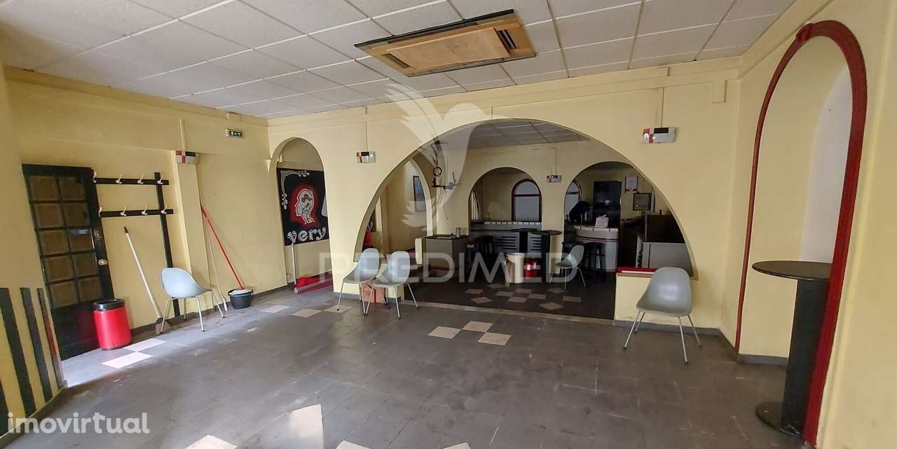 Espaço comercial; loja em Alpiarça. - Grande imagem: 4/15