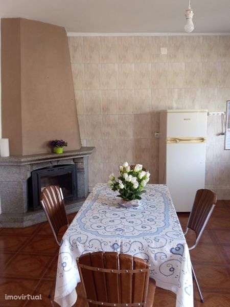 Apartamento T1(7km de Sever do Vouga,40km de Aveiro) - Grande imagem: 2/5