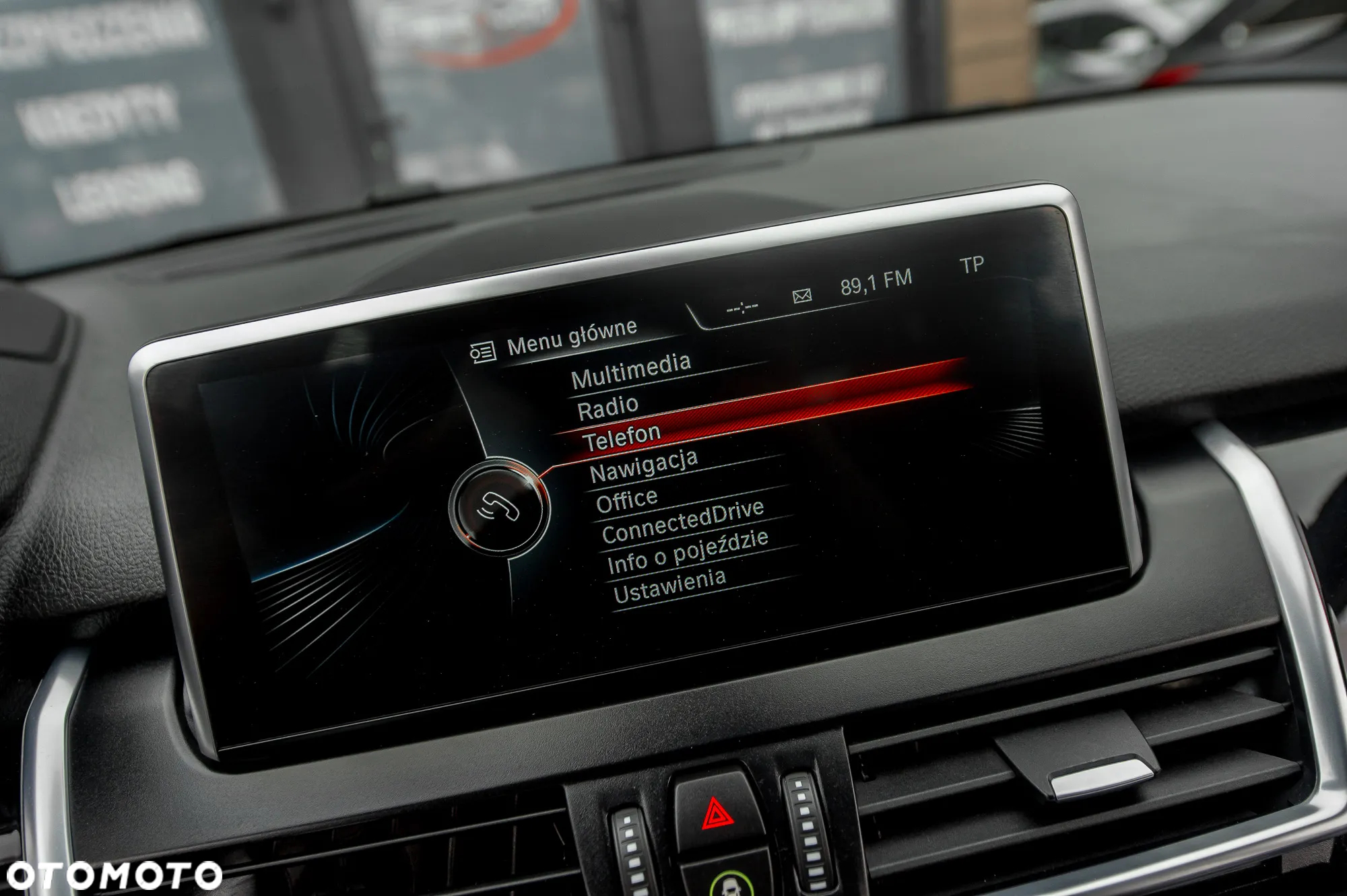 BMW Seria 2 220d Active Tourer xDrive M Sport - 33