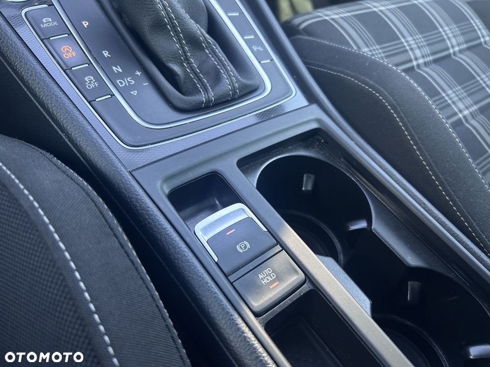 Volkswagen Golf GTD 2.0 TDI SCR DSG - 13
