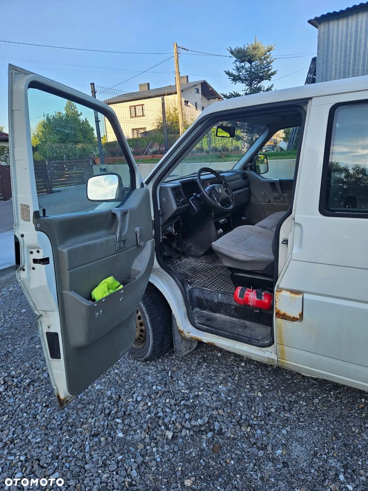 Volkswagen Transporter L - 2