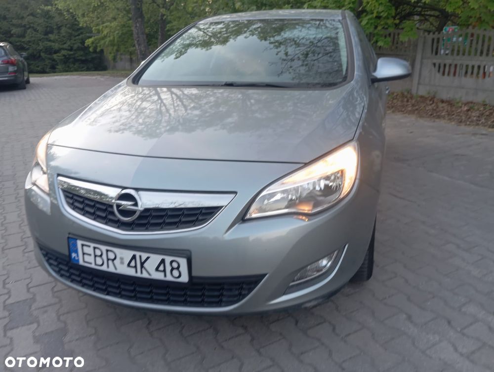 Opel Astra 1.4 EcoFLEX 150 Jahre - 2