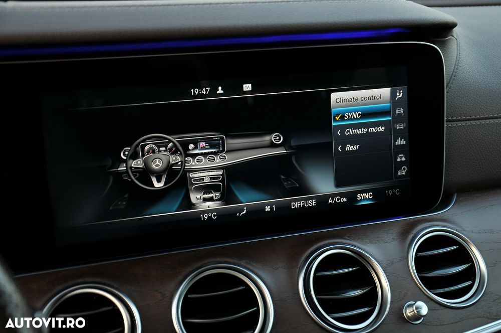 Mercedes-Benz E - 14