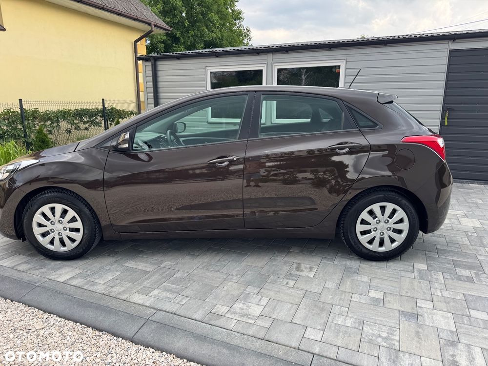 Hyundai i30 blue 1.4 Style - 10