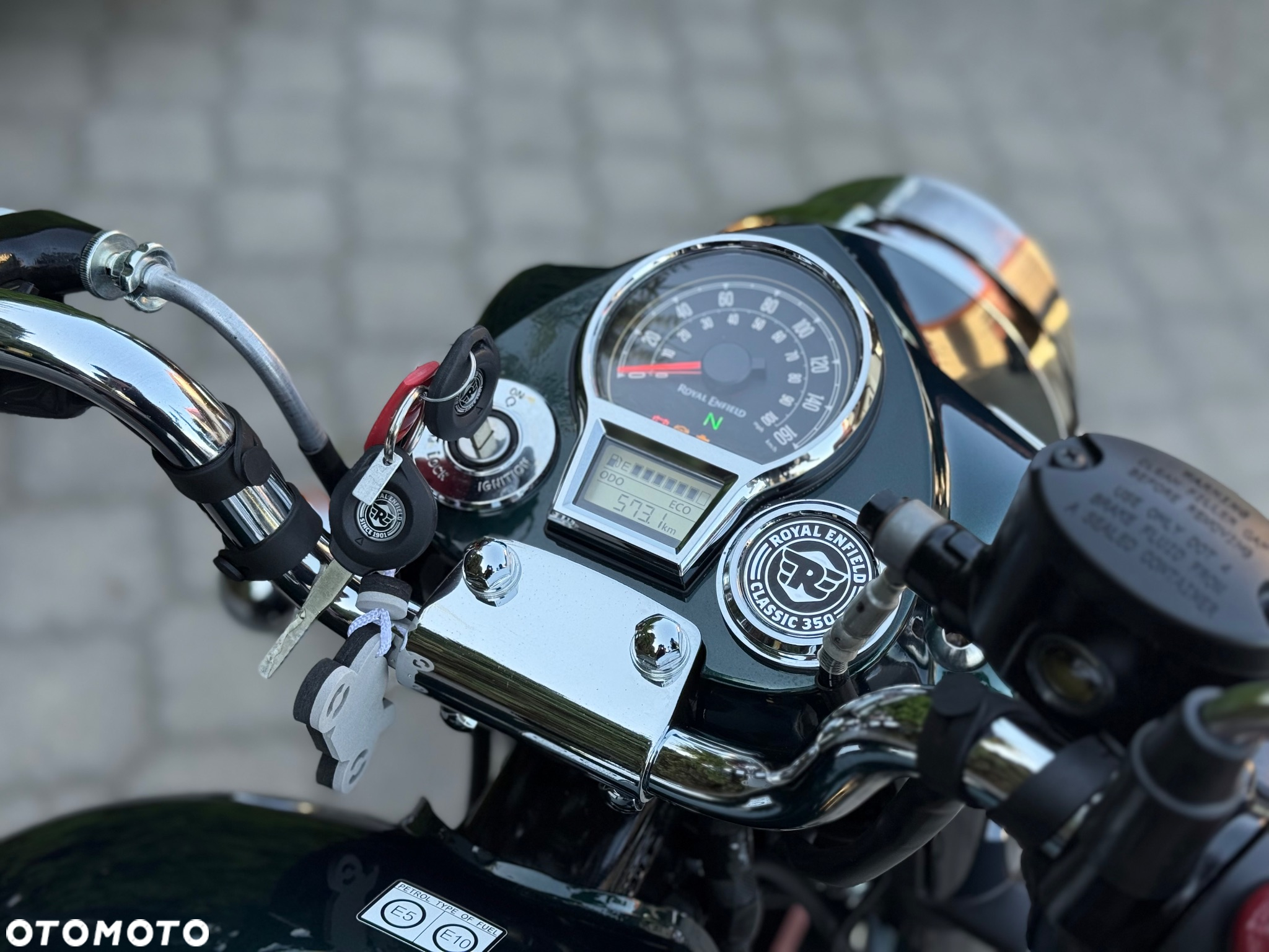 Royal Enfield Classic - 21