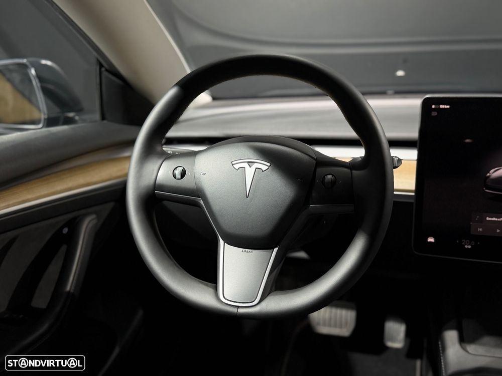 Tesla Model 3 Long-Range Dual Motor AWD - 35