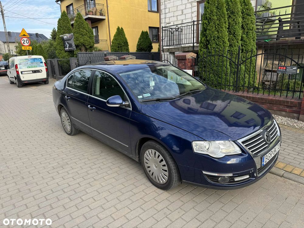 Volkswagen Passat 1.9 TDI Comfortline - 2