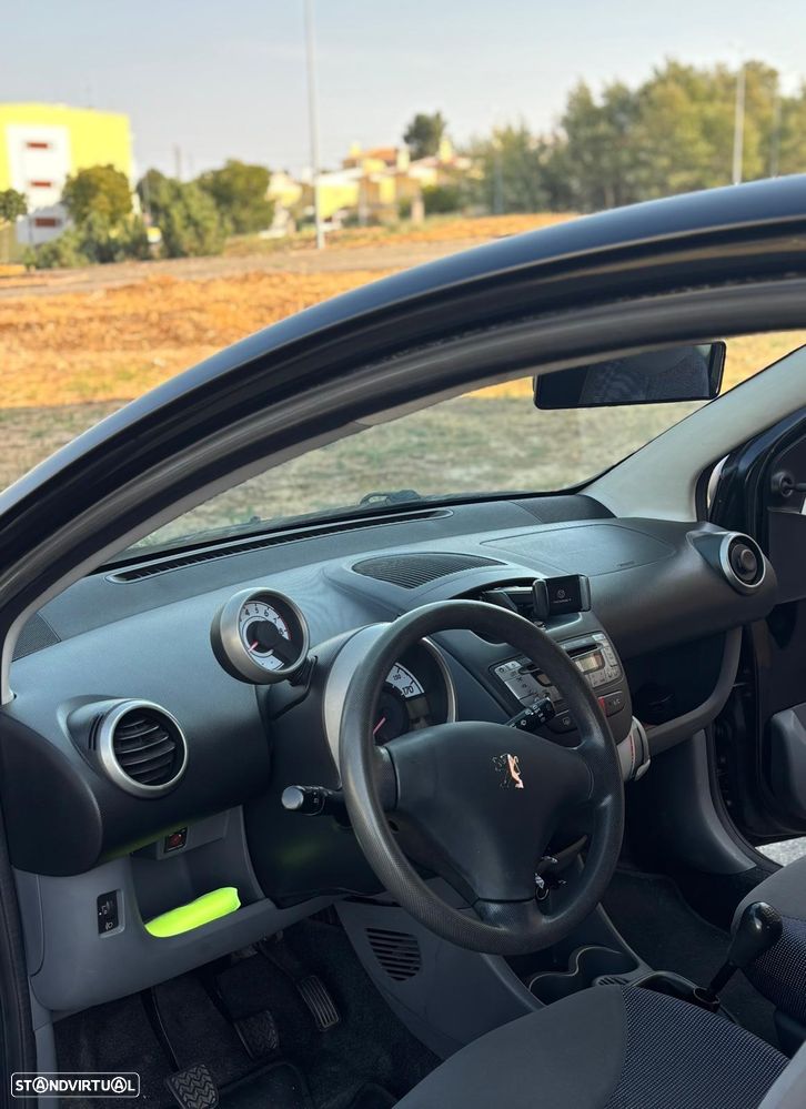 Peugeot 107 1.0 Urban Style - 13