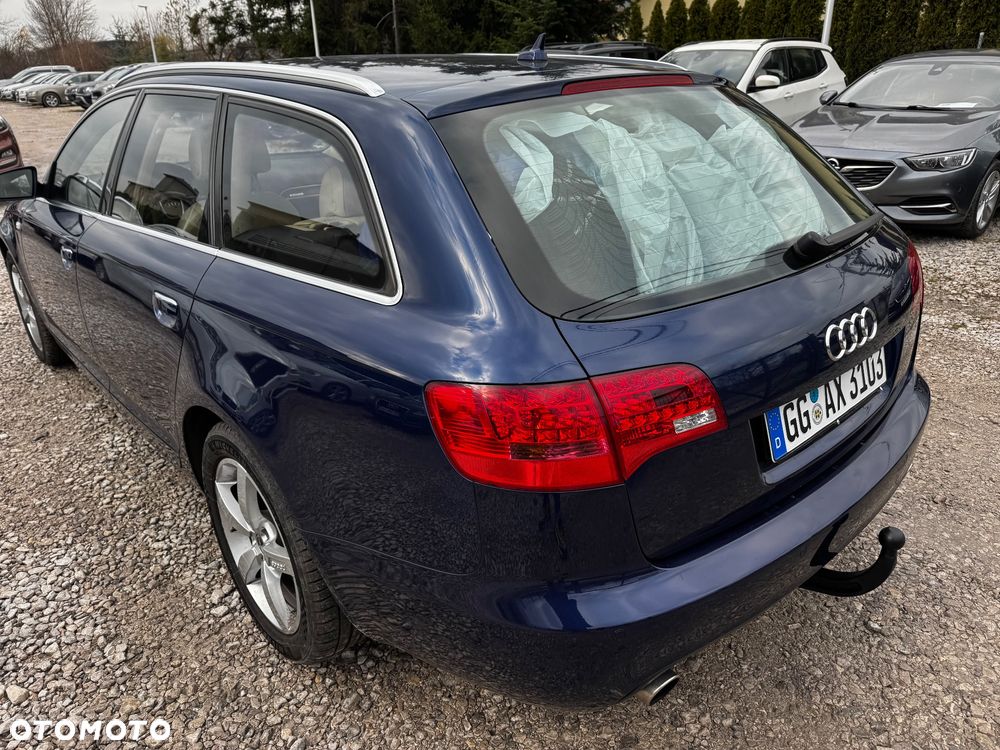 Audi A6 Avant 4.2 quattro tiptronic - 12
