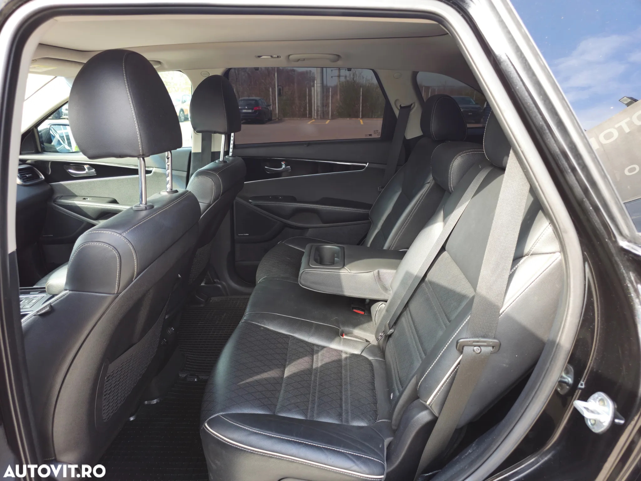 Kia Sorento - 10