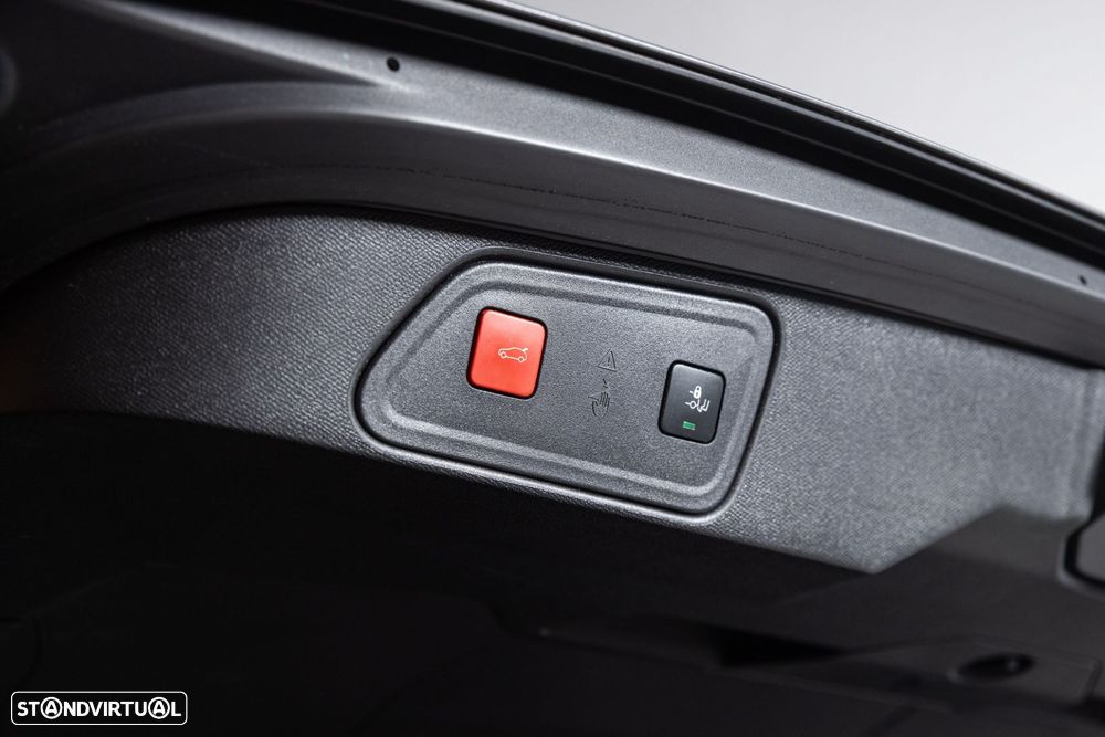 Peugeot 3008 1.6 Hybrid Allure Pack e-EAT8 - 12