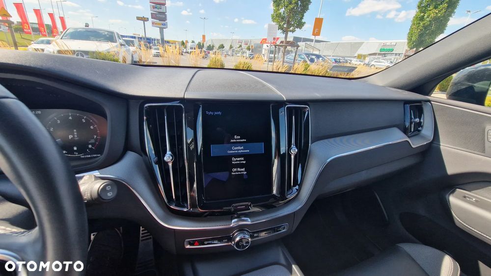 Volvo XC 60 T4 R-Design - 40