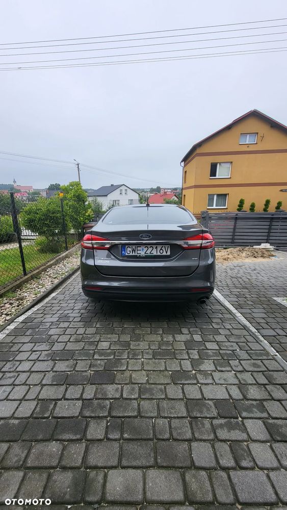 Ford Fusion - 4