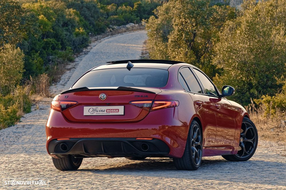Alfa Romeo Giulia 2.0 T Estrema Q4 AT8 - 11