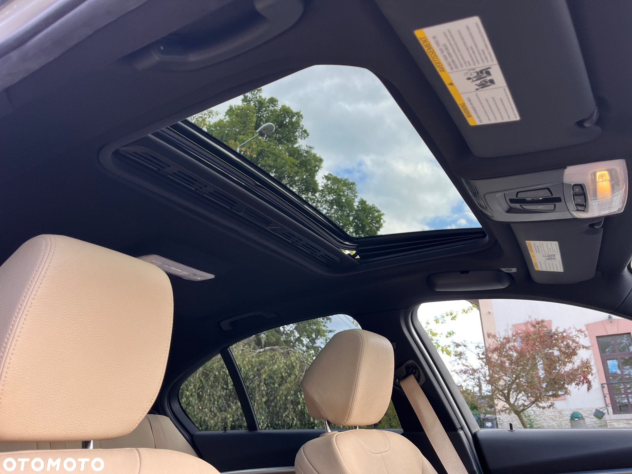 BMW Seria 3 330i xDrive - 15