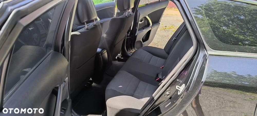 Toyota Avensis 2.0 D-4D PowerBoost Active - 24