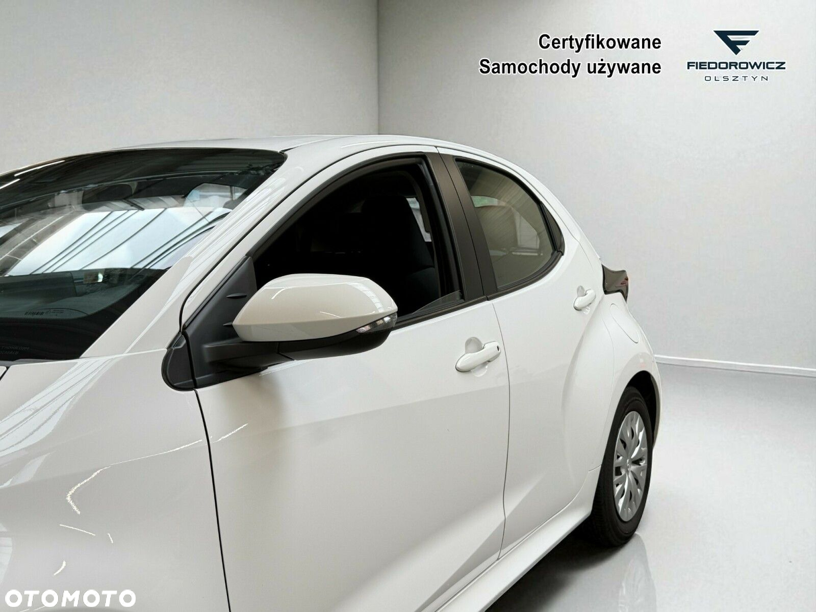 Toyota Yaris - 10