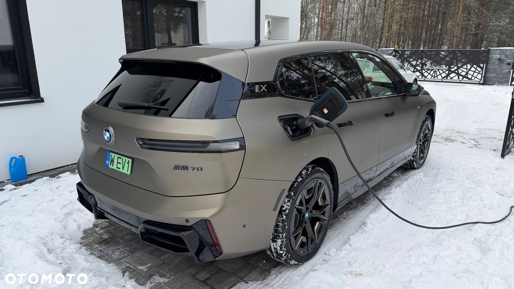 BMW iX M60 111.5kWh Signature - 23