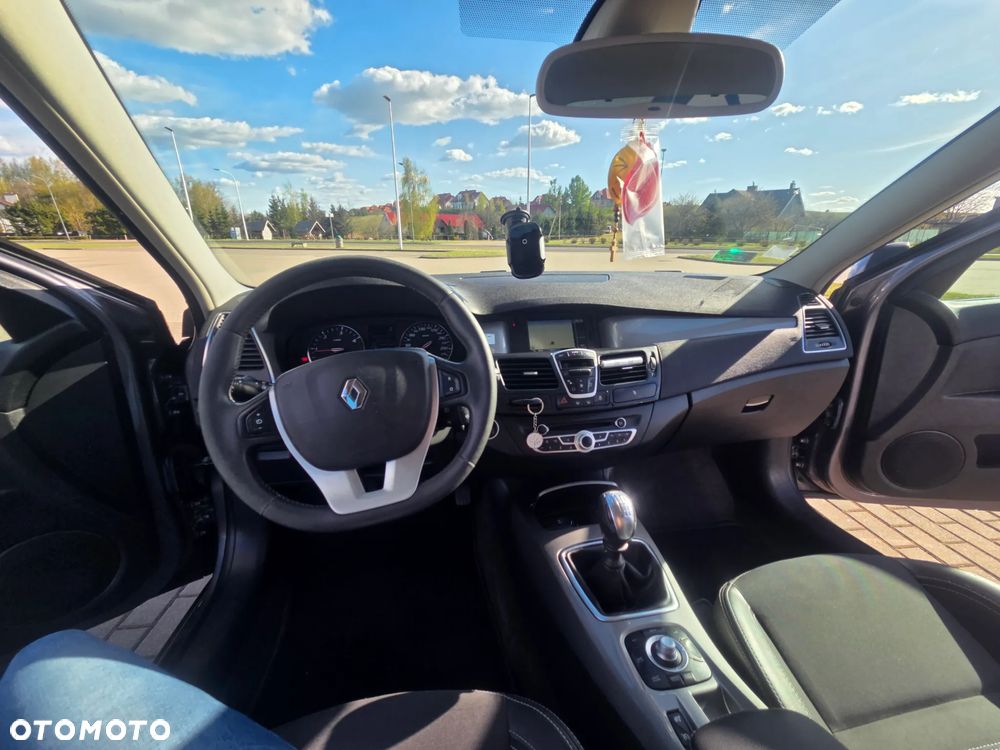 Renault Laguna ENERGY dCi 130 FAP Start & Stop Bose Edition - 9