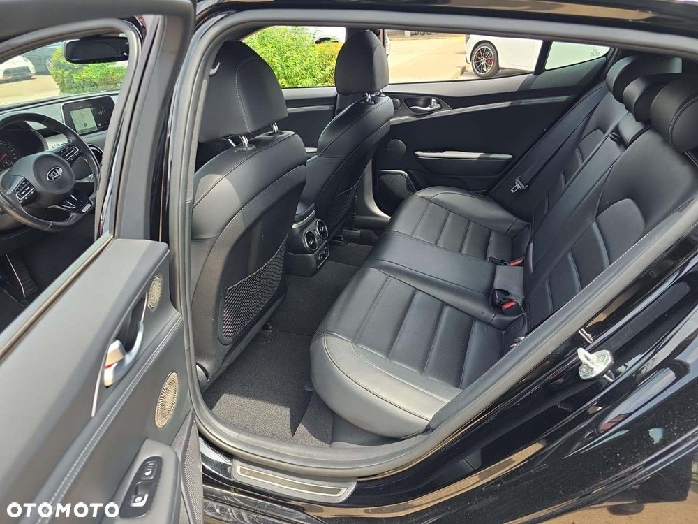 Kia Stinger 3.3 T-GDI V6 GT AWD - 8