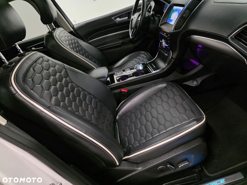 Ford Edge 2.0 EcoBlue Twin-Turbo 4WD ST-Line - 16