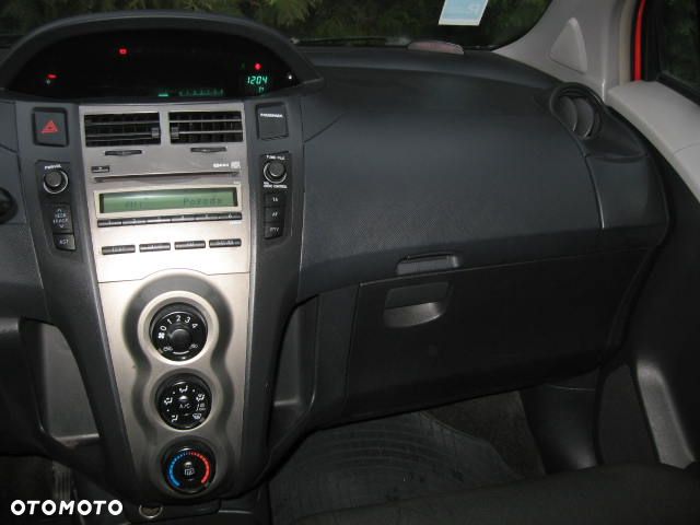 Toyota Yaris 1.33 Luna - 16