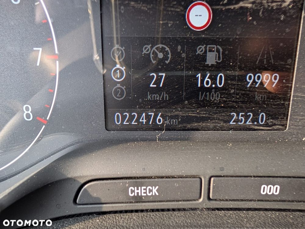 Opel Crossland X - 15