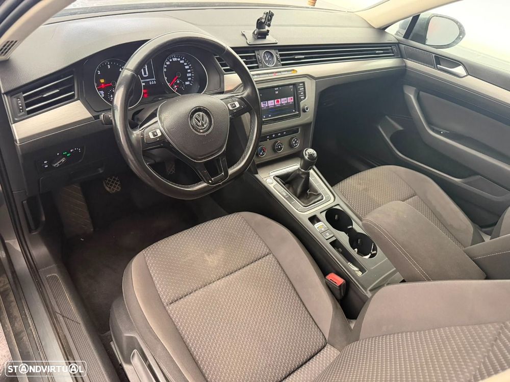 VW Passat Variant 1.6 TDI Highline - 7